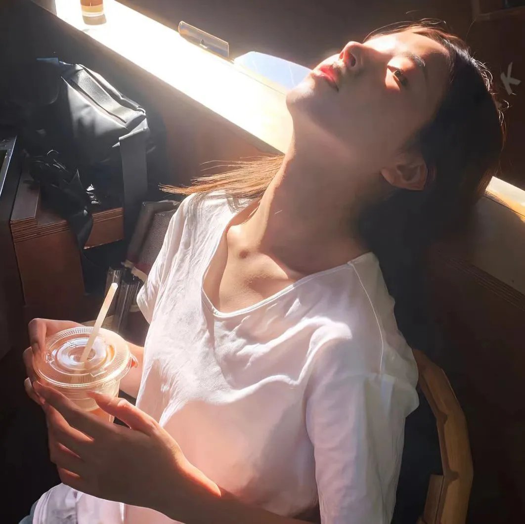 天使的翅膀封面